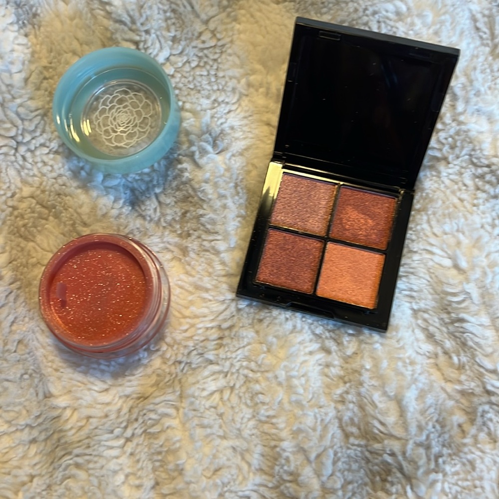 Makeup - Picture 10 of 15